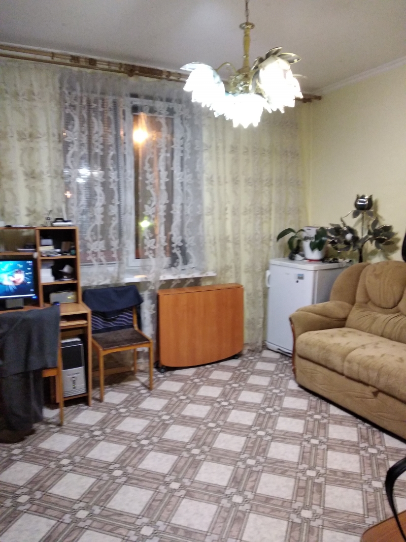Продам 3-х комн. квартиру ул. Кишиневская 10